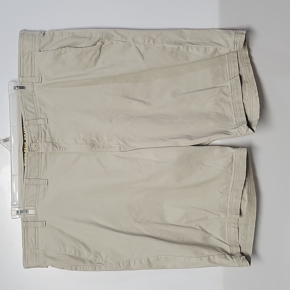 Men's Lee Extreme Comfort Performance Series Beige Size 50 Shorts